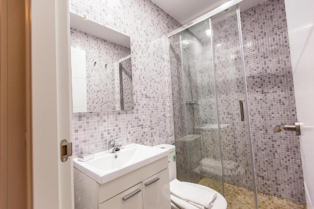 Arce Habitaciones Μαδρίτη Εξωτερικό φωτογραφία